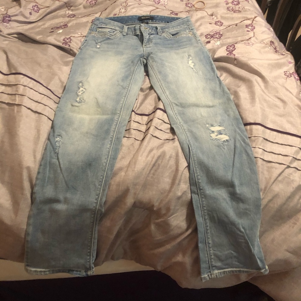White House black market women’s cropped jeans!!!